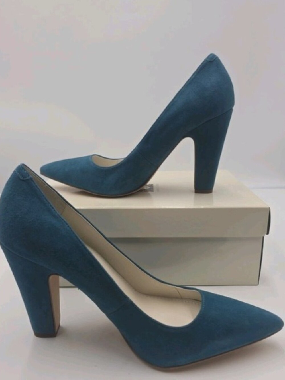 Anne Klein Akhollyn Pumps Women 9 M Turquoise Suede Pointed Toe Block Heel